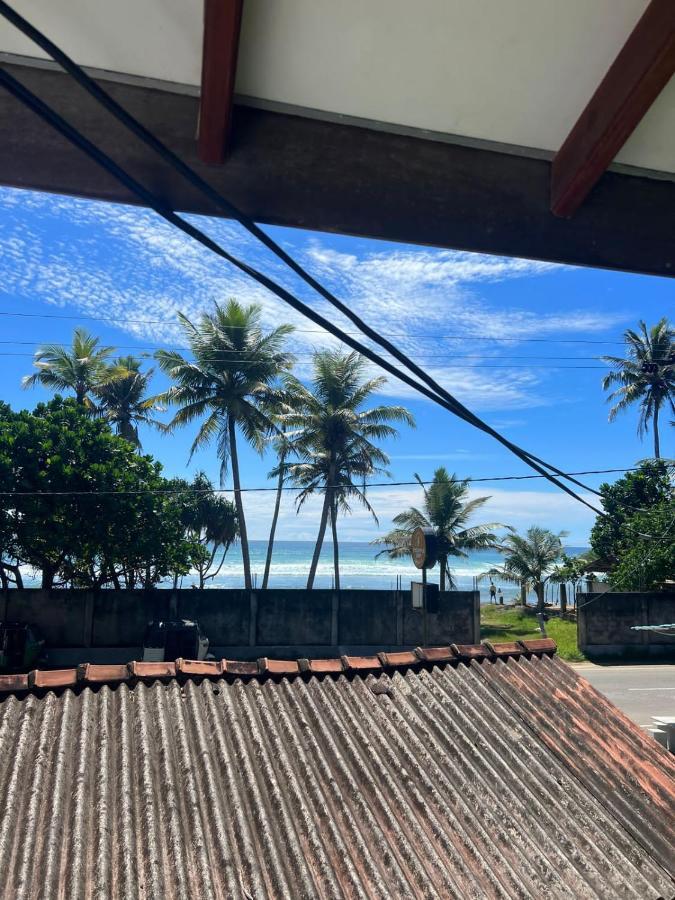 Pineapple Surf Hotel อาฮานกามา ภายนอก รูปภาพ