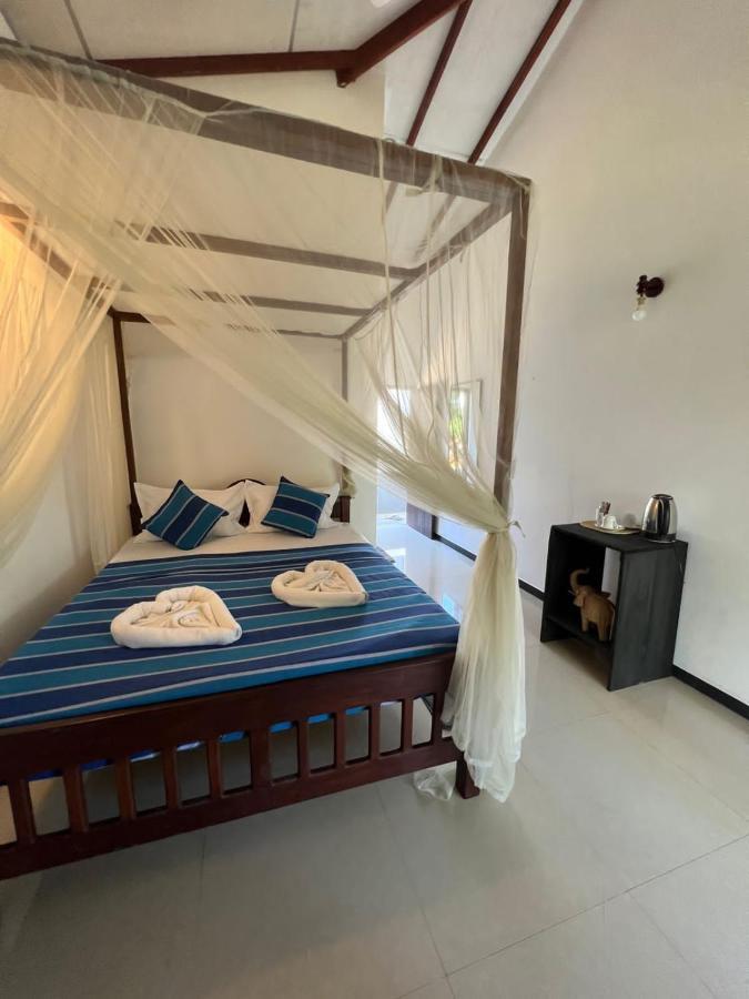 Pineapple Surf Hotel อาฮานกามา ภายนอก รูปภาพ