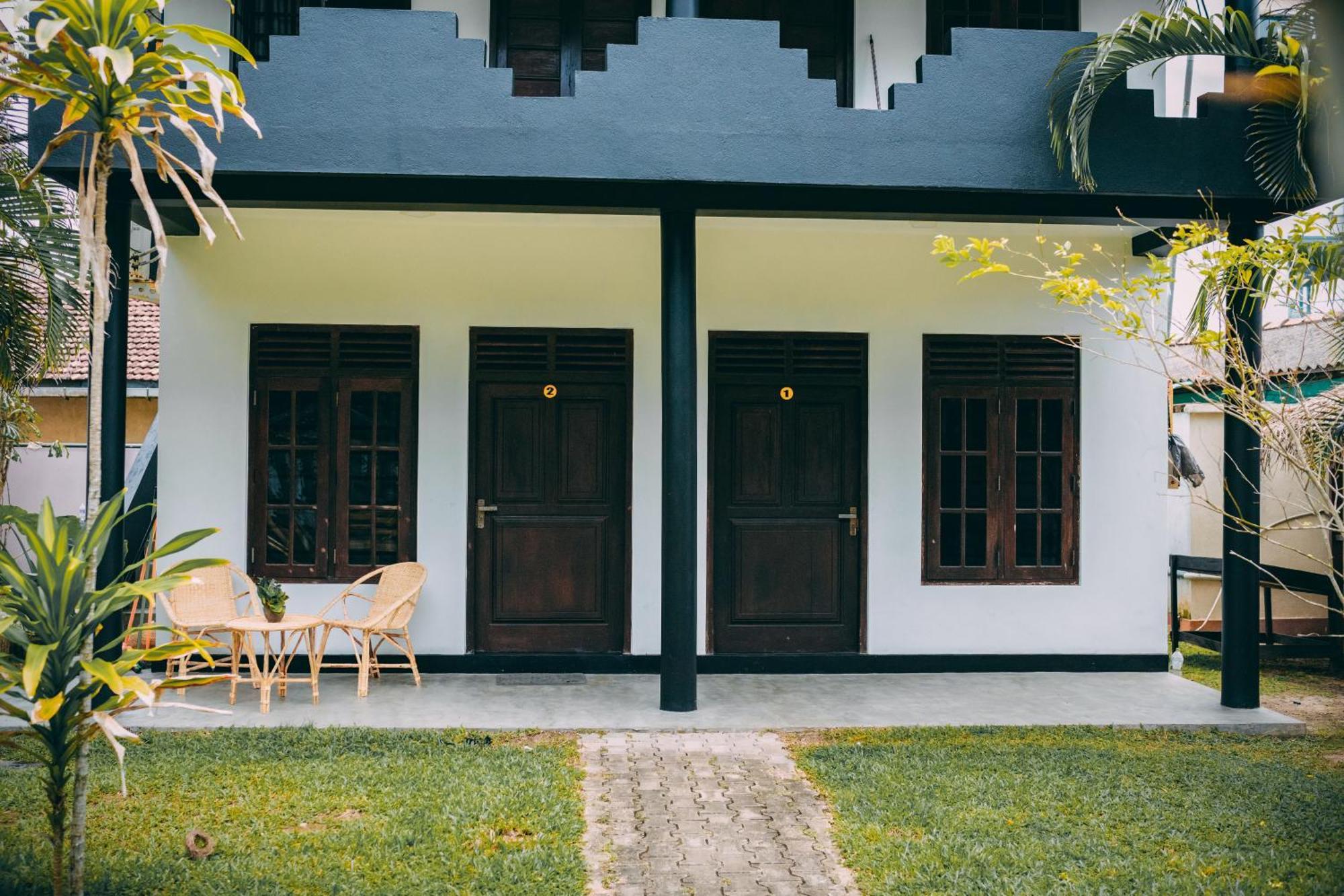 Pineapple Surf Hotel อาฮานกามา ภายนอก รูปภาพ